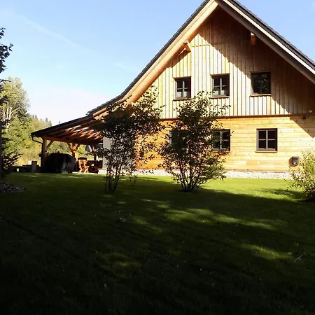 Roubenka Panske Pole